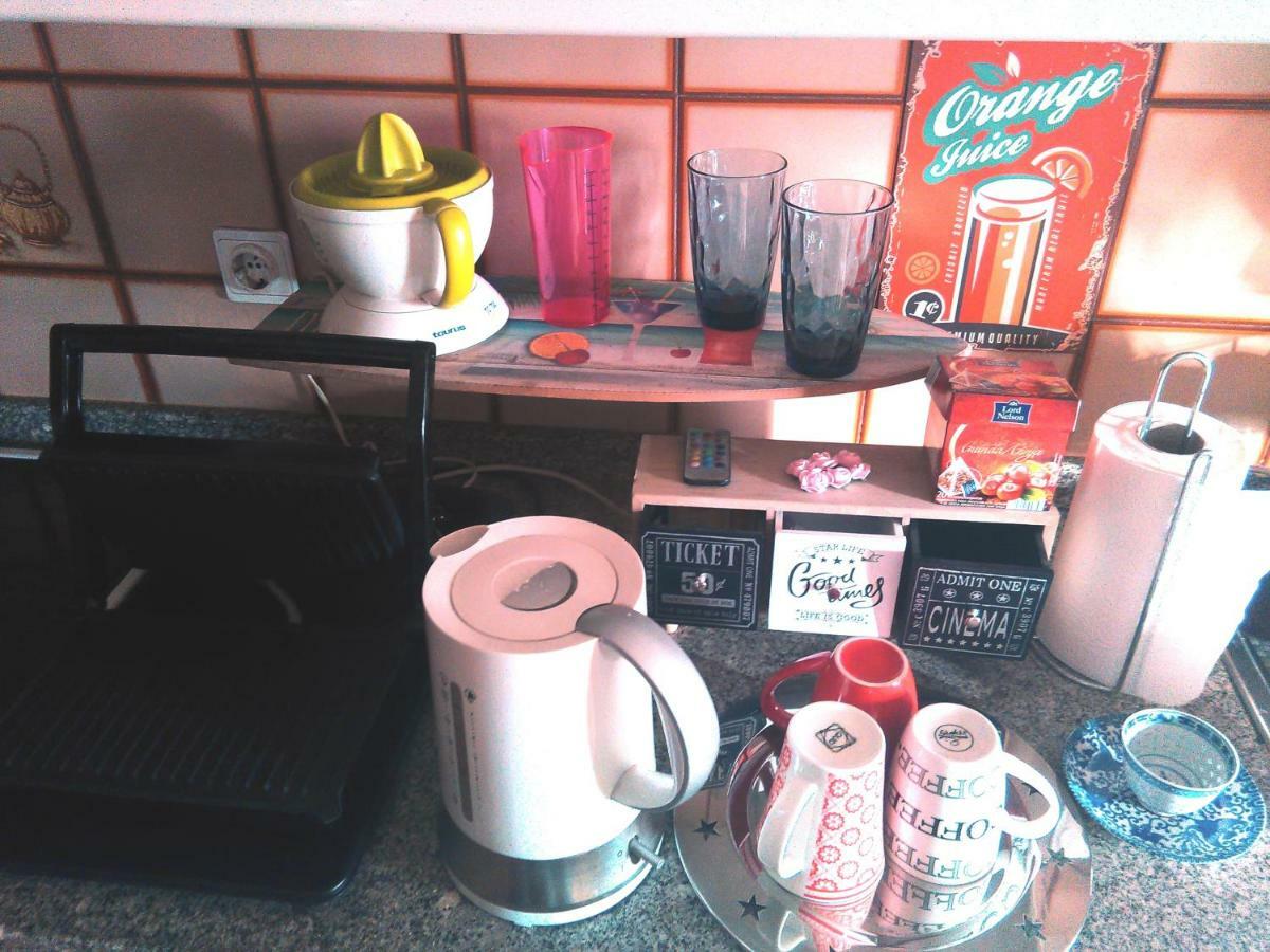 Coffee Cream Guest House Maia Bagian luar foto